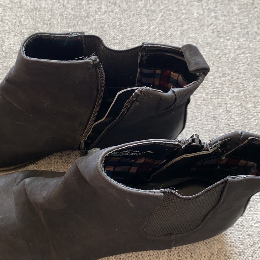 Chelsea Boots - Picture 2 of 2
